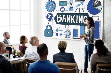 Bankacılık tartışırken iş arkadaşları