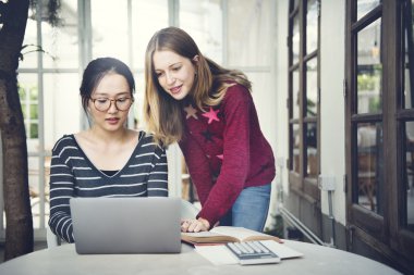 Tartışmak ve kavram beyin fırtınası