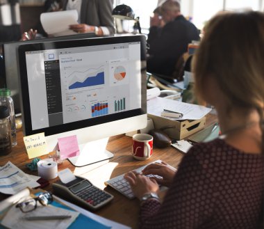 grafik monitör kavramı üzerinde