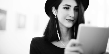 Nedensel dijital aygıt 