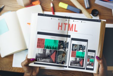 Kadın holding açık kitap