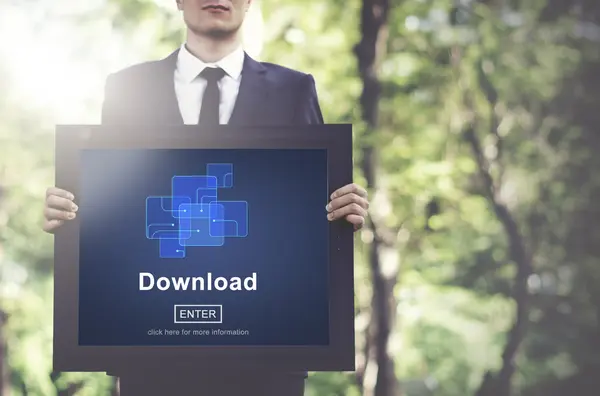 ビジネスマンおよびオンライン インターネット概念のダウンロード — ストック写真