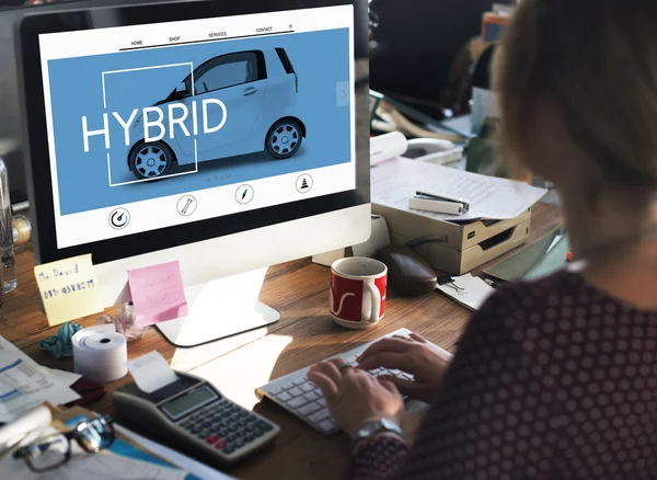 Hybrid car on monitor Concept — Stock Photo, Image