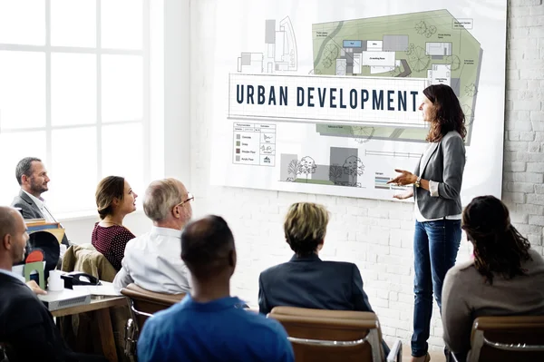 Business team discussing urban development — Stock Photo, Image