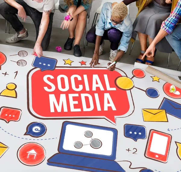 Diversità Persone e Social Media — Foto Stock