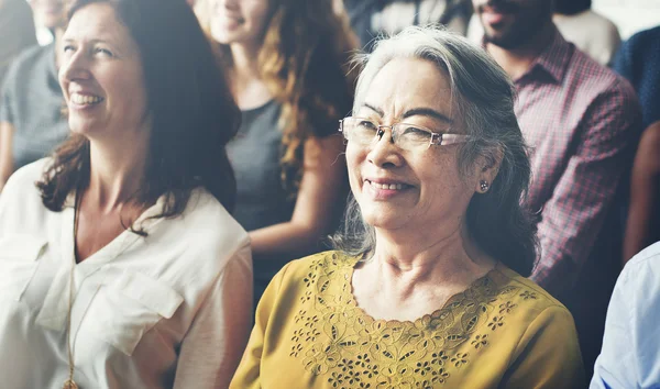 Diversità Persone all'incontro — Foto Stock