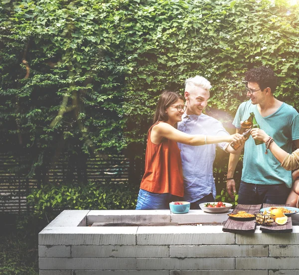 Conceito de festa de estilo de vida de amigos — Fotografia de Stock