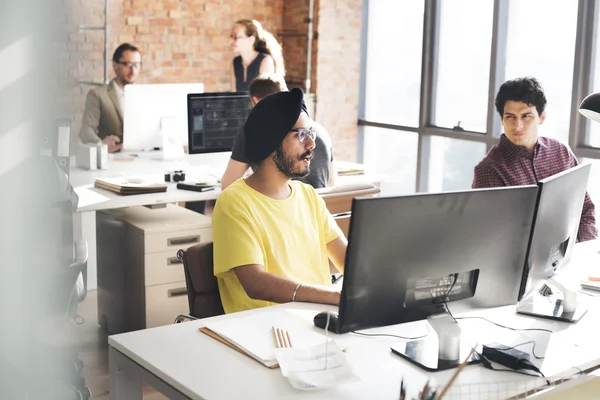 Diskussion im Business-Team — Stockfoto