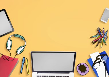 Ofis malzemeleri masanın üstünde.