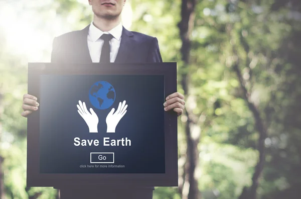 Homem e salvar a terra conceito ambiental — Fotografia de Stock