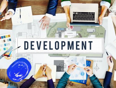 iş insanları ve geliştirme kavramı