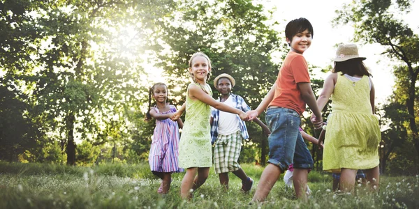 Children playing outdoors — Stock Photo, Image