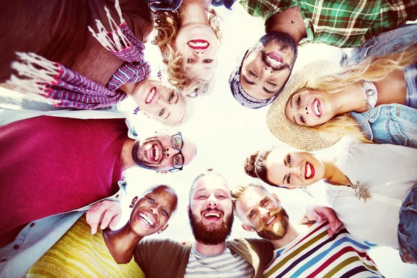 Vrienden op vakantie saamhorigheid leuk Concept — Stockfoto