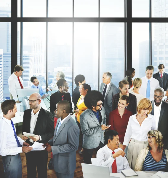 Equipo empresarial trabajando juntos — Foto de Stock