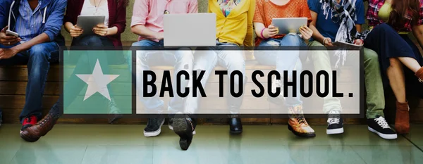 Studenter och tillbaka till skolan — Stockfoto