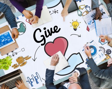 Bir grup insan birlikte çalışma 