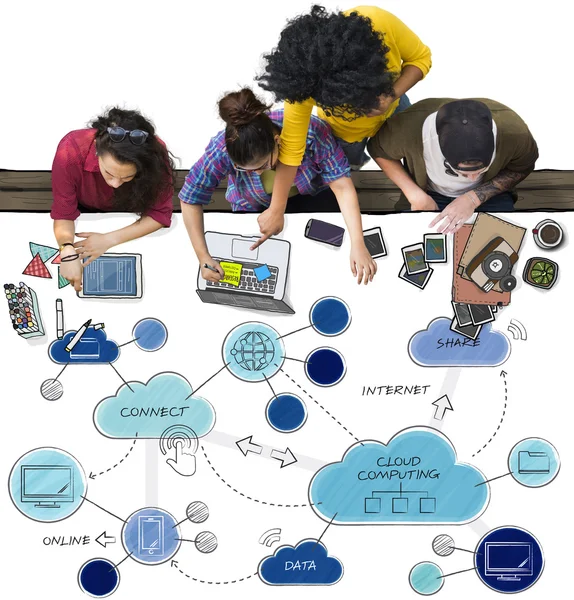 Főiskolai hallgatók és a cloud computing — Stock Fotó