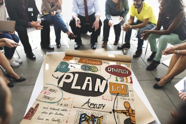 insanlar üzerinde poster planı ile