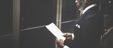 işadamı istasyonu platformu