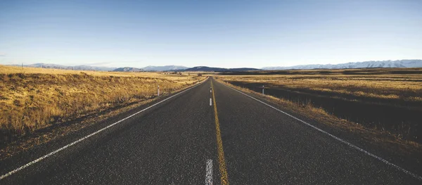 Summer country road — Stock Photo, Image