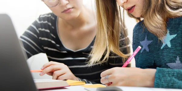 Hochschulbildungskonzept — Stockfoto