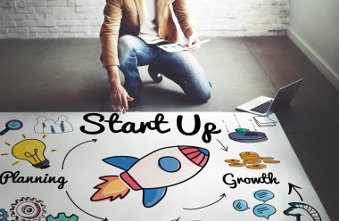 İşadamı Start Up ile çalışma