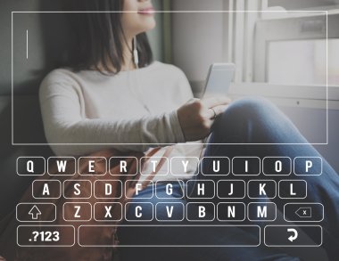 Asyalı kadın Typing 