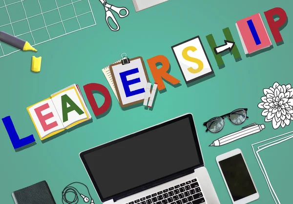 Portátil y concepto de liderazgo —  Fotos de Stock