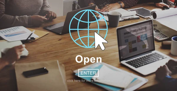Business people discussing open — 图库照片