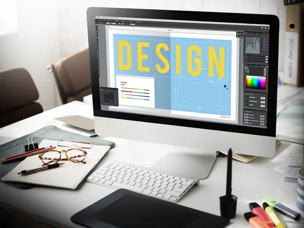 Design auf Monitor-Computer — Stockfoto