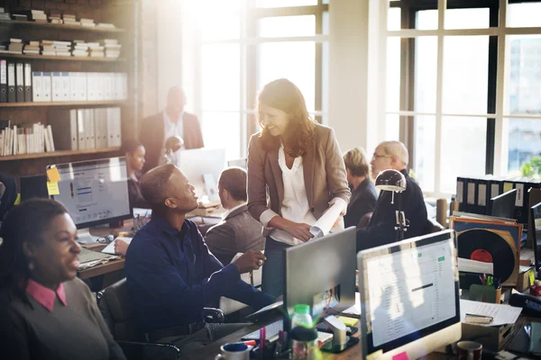 Business people discussing — Stock Photo, Image