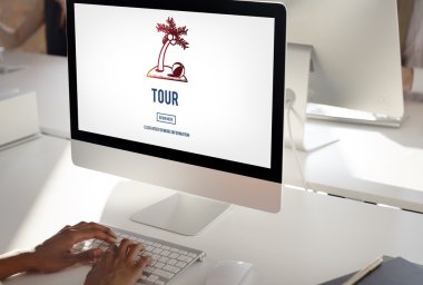 bilgisayar monitörü ile Tur 