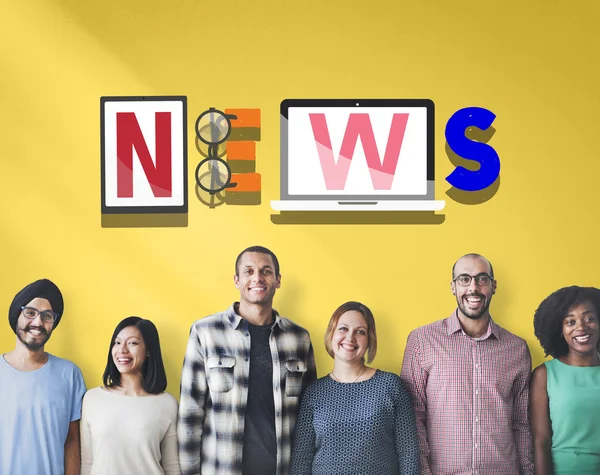 Diversity people with news — Stock Photo, Image