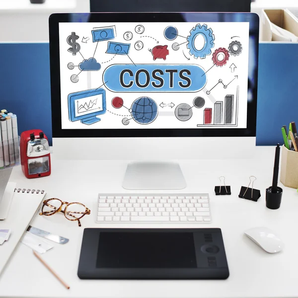 Costs on monitor computer — Stock Photo, Image