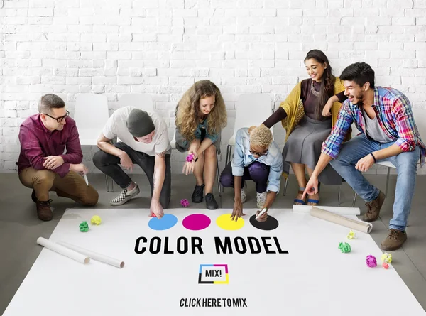 Różnorodność osób i kolor modelu — Zdjęcie stockowe