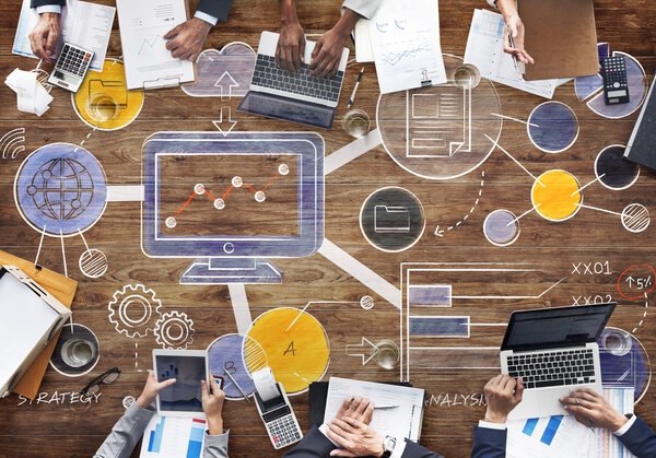 Деловые люди на встрече 