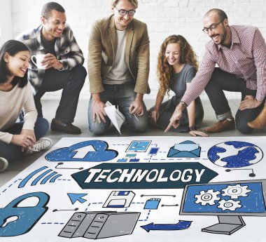 Poster ve teknoloji ile çalışma tasarımcılar