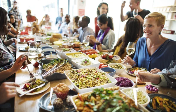 People with cups and plates — Stock Photo, Image