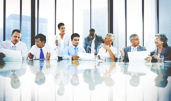 Mensen op zakelijke bijeenkomst — Stockfoto