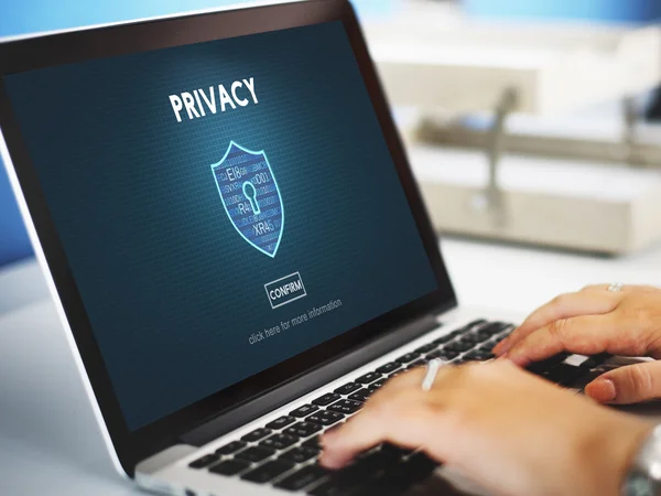 Privacy on monitor computer — Stock Photo, Image