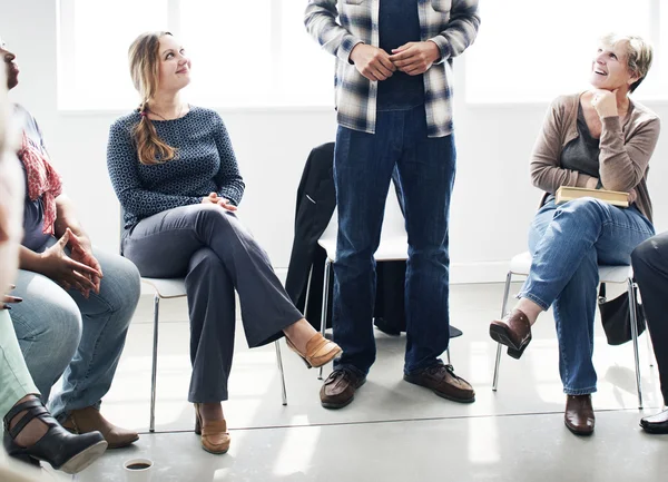 Diversità Persone all'incontro — Foto Stock