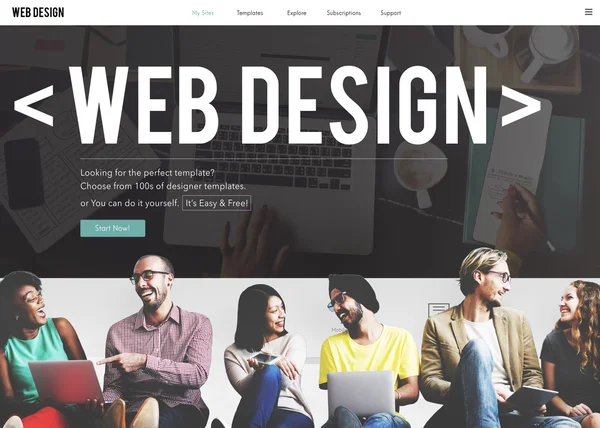 Diversity Freunde nahe Wand mit Webdesign — Stockfoto