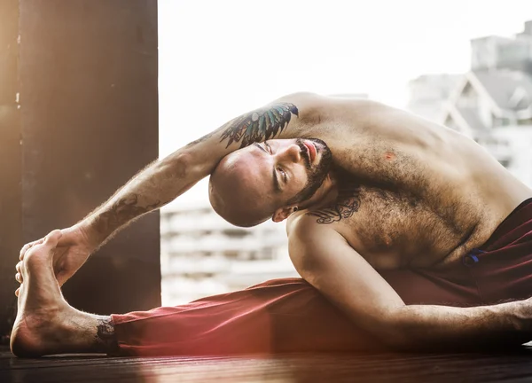 Man Practicing Pose Yoga — Stock Photo, Image