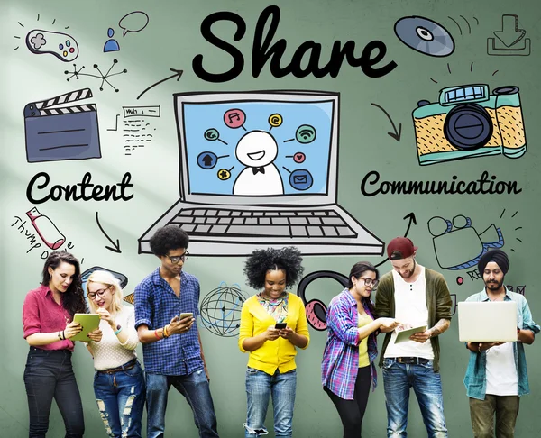 Öğrenciler internet'te sörf  