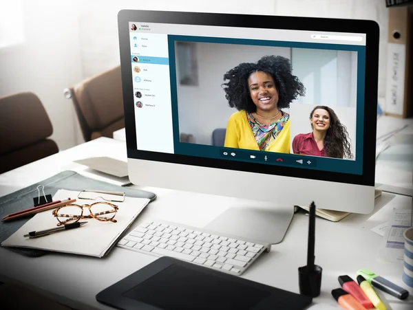 Menina Amigos Video Chat — Fotografia de Stock