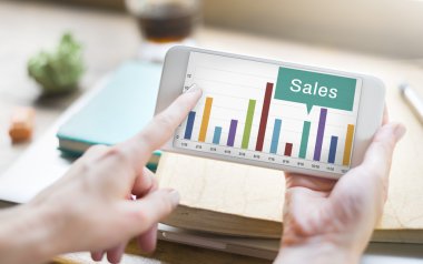 Öğrenciler dijital cihazlar kullanın