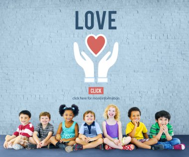 Çeşitlilik çocuk birlikte oturan