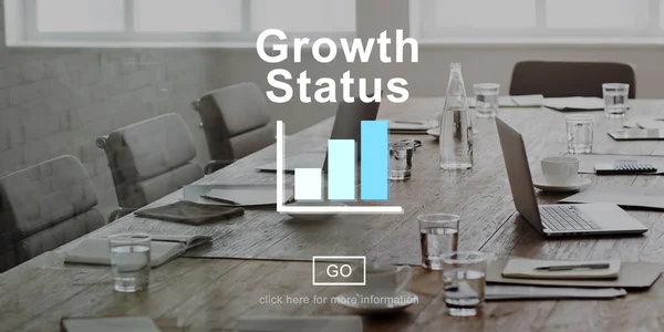 Růst postavení, Online webové stránky — Stock fotografie