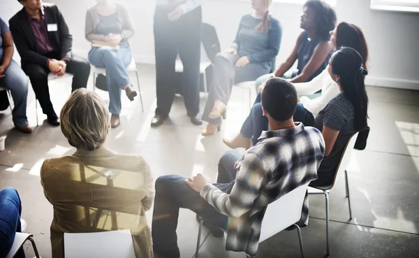 Diversidade Pessoas em reunião — Fotografia de Stock