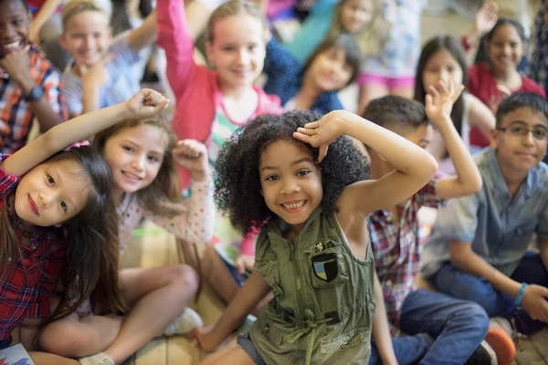 Entzückende glückliche Kinder — Stockfoto